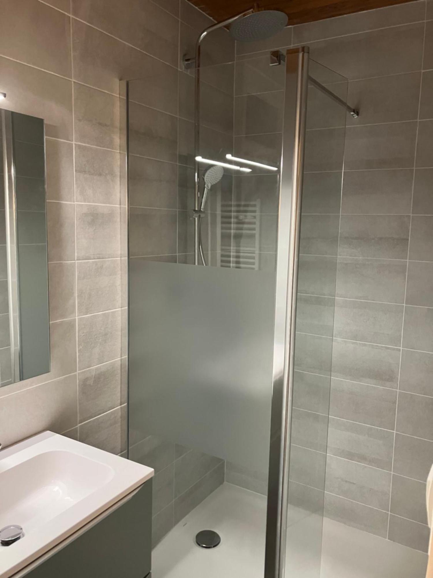 Superbe Appartement A Bourg D'Oisans Avec Terrasse Sud Le Bourg-d'Oisans Ngoại thất bức ảnh
